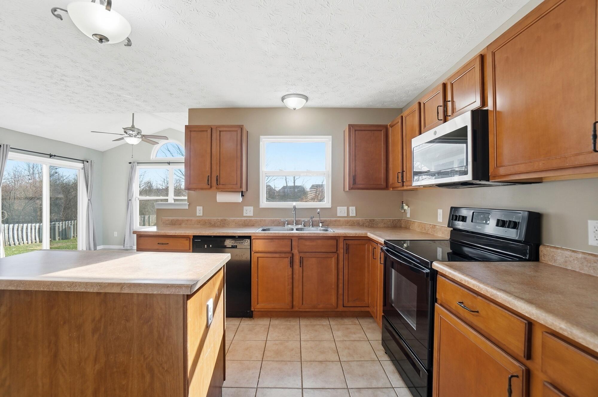 6906 Buell Lane, Dayton, Ohio 45424