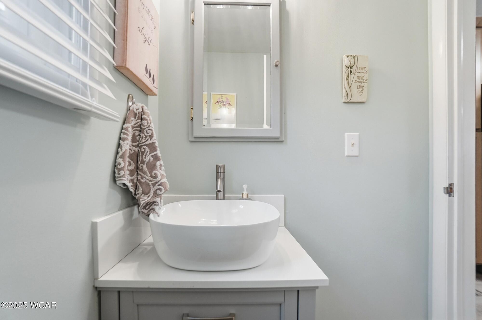 1008 Eastview Drive, Findlay, Ohio