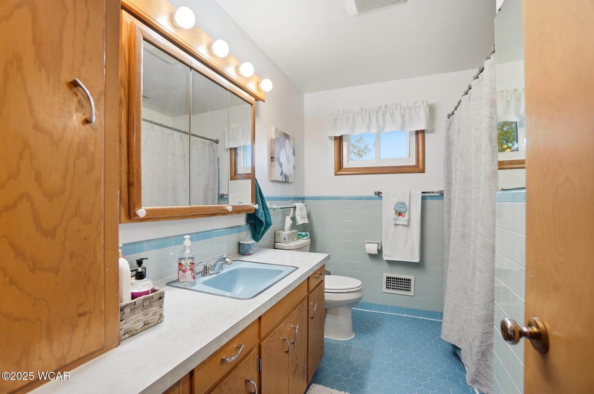 1008 Eastview Drive, Findlay, Ohio