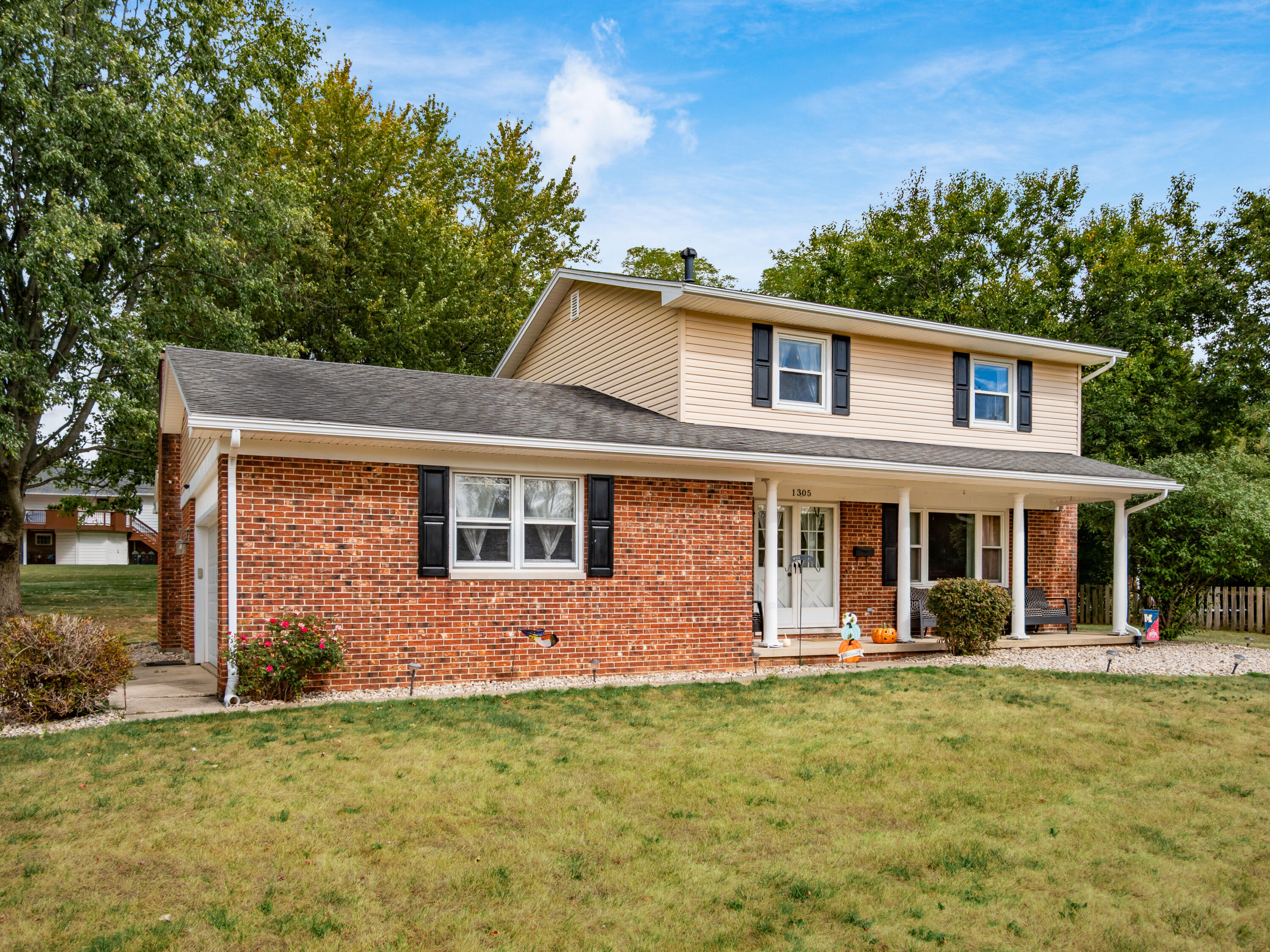 1305 Dakota Road, Bellefontaine, Ohio 43311