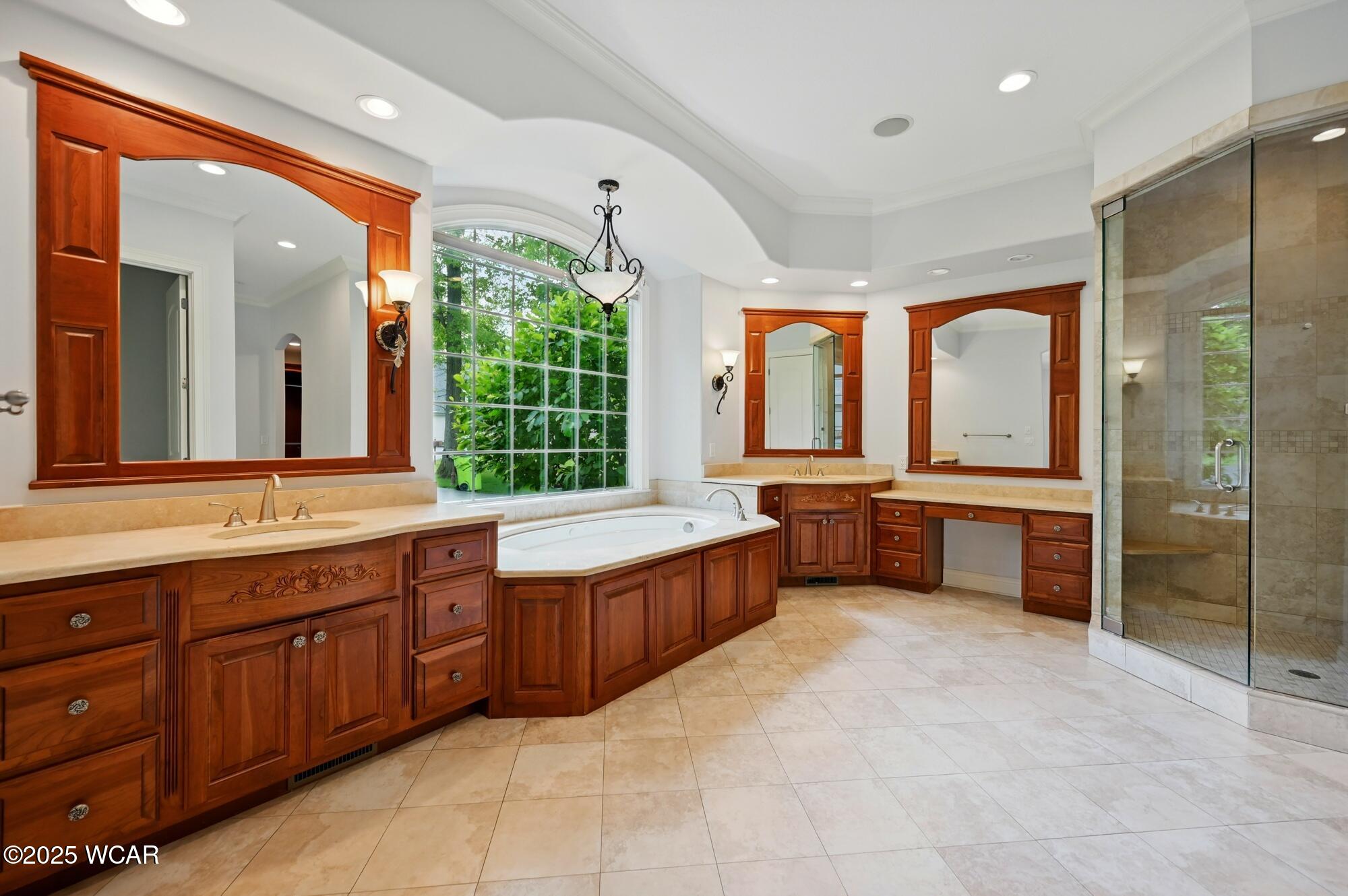 7 Estate Drive, Lima, Ohio