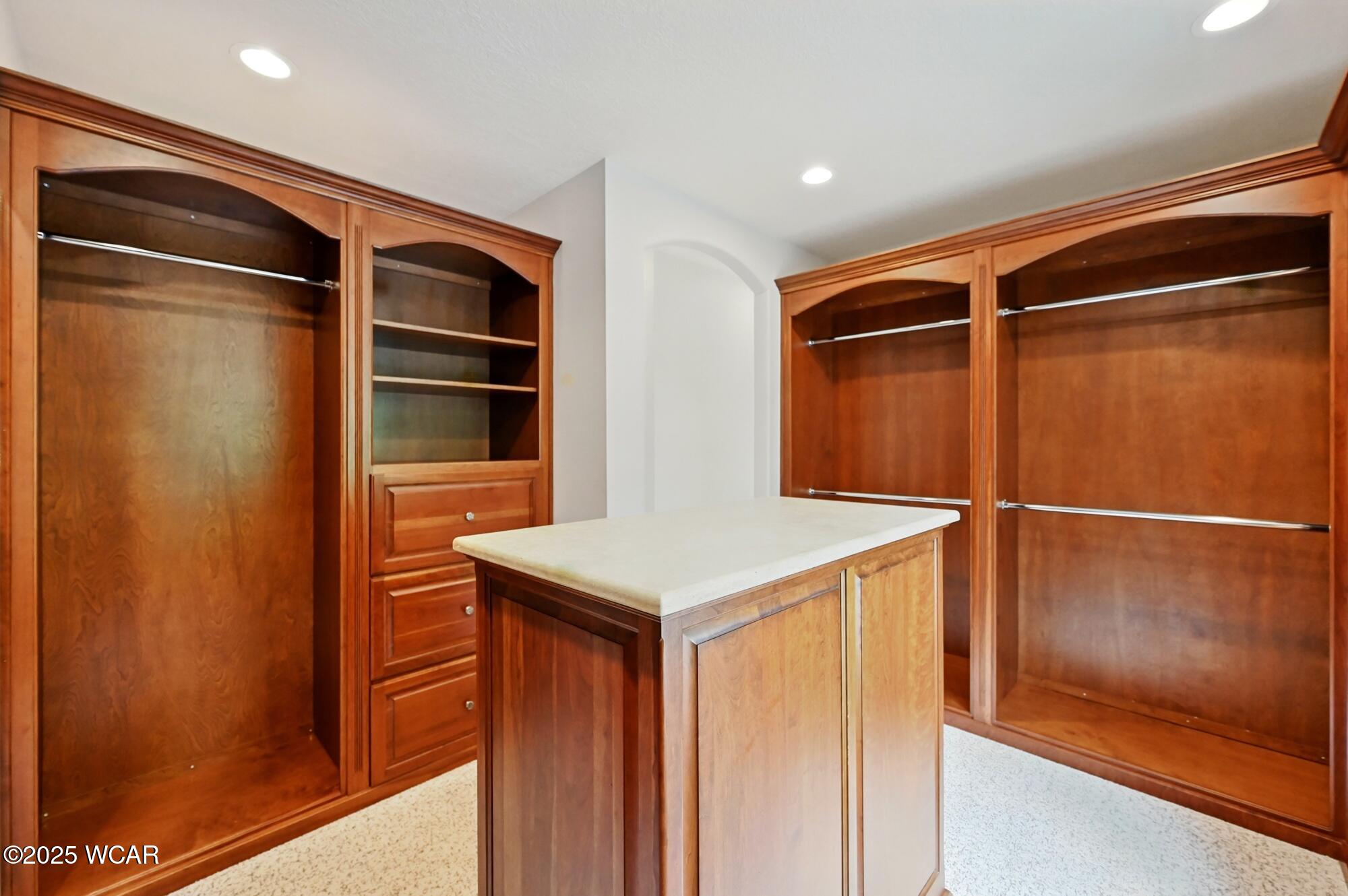 7 Estate Drive, Lima, Ohio