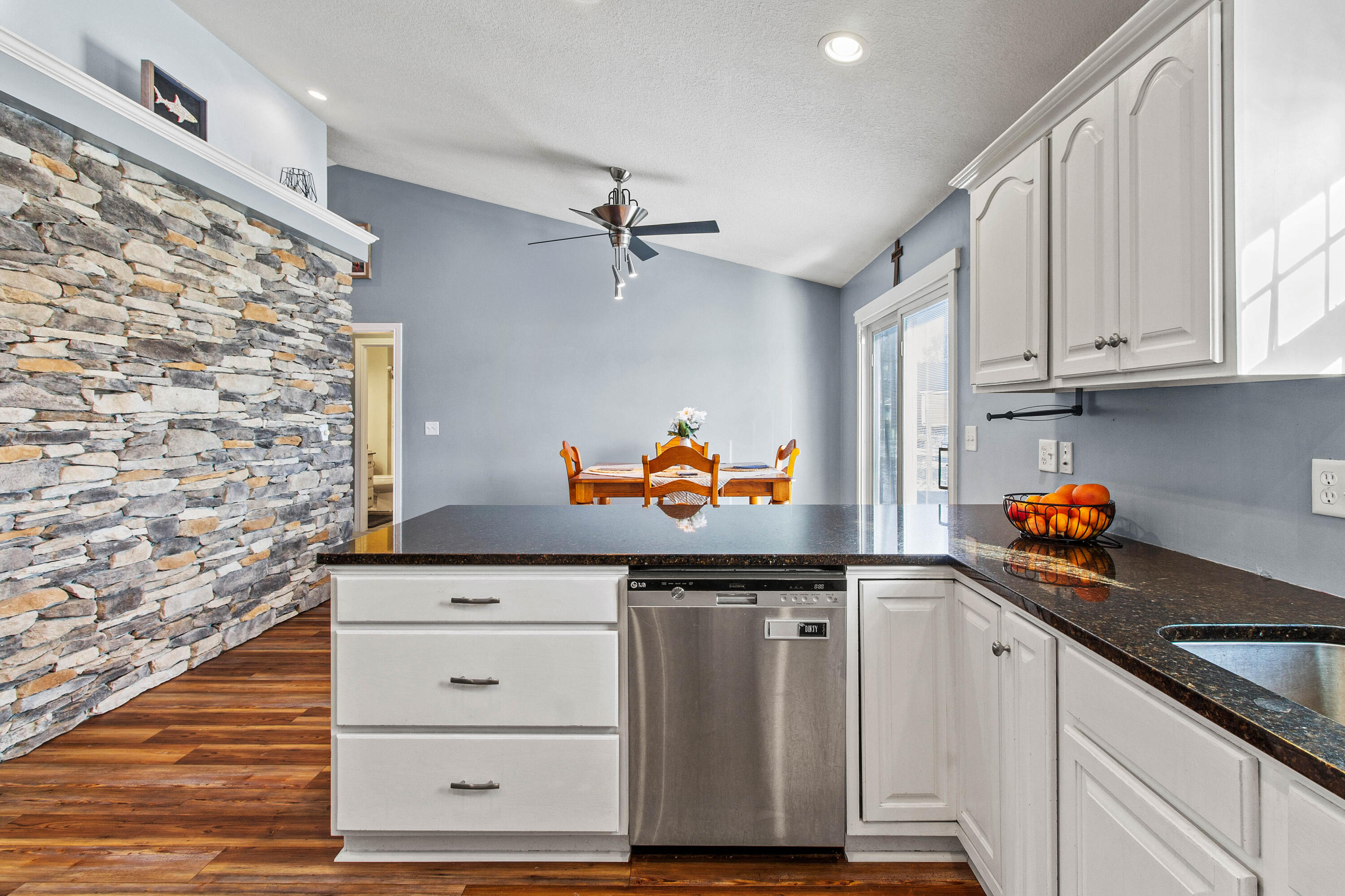 110 Parkview Drive, Jackson Center, Ohio 45334