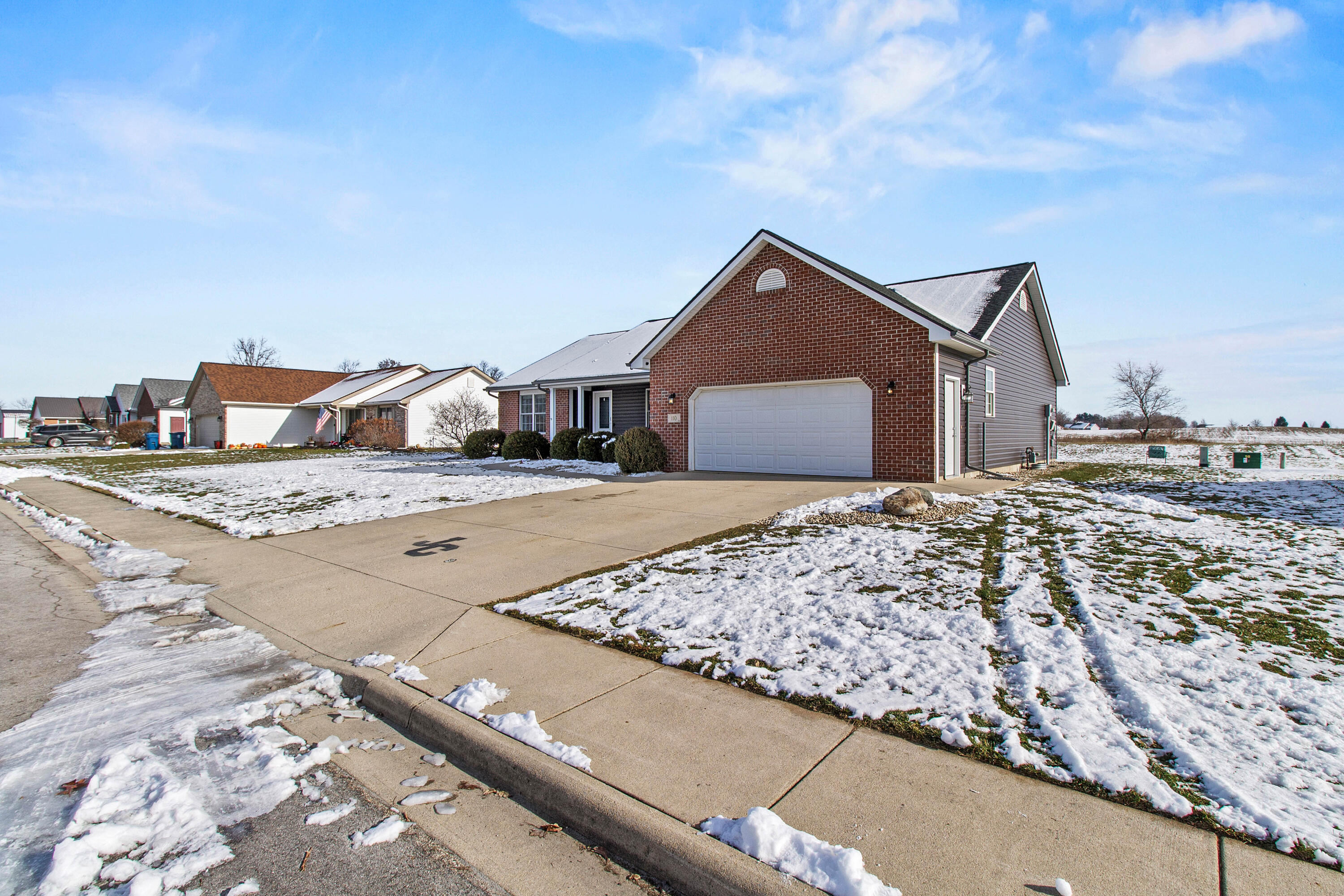 110 Parkview Drive, Jackson Center, Ohio 45334