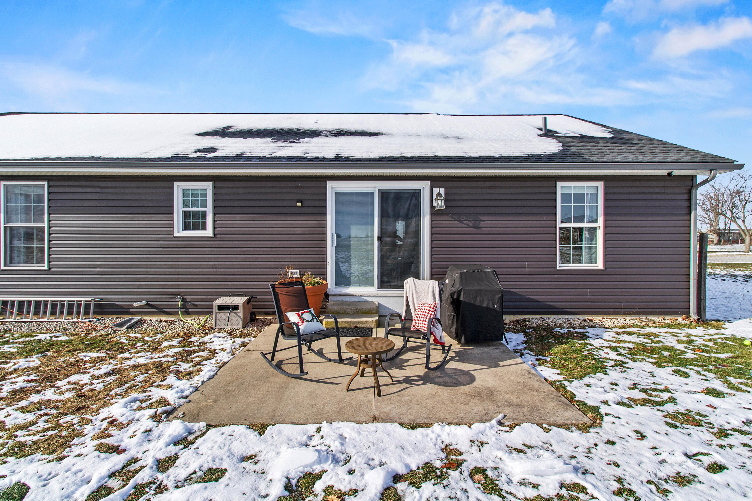 110 Parkview Drive, Jackson Center, Ohio 45334