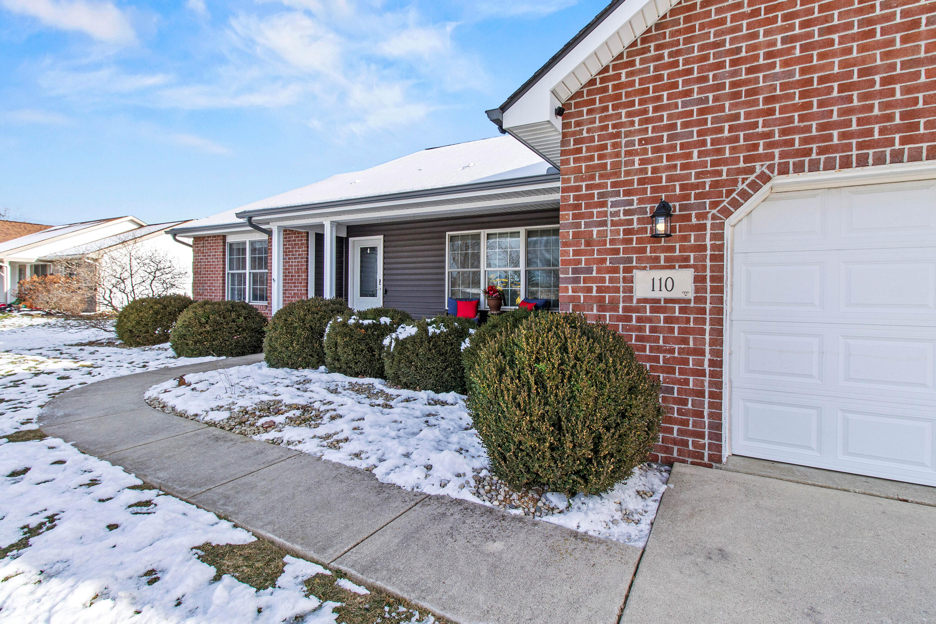 110 Parkview Drive, Jackson Center, Ohio 45334