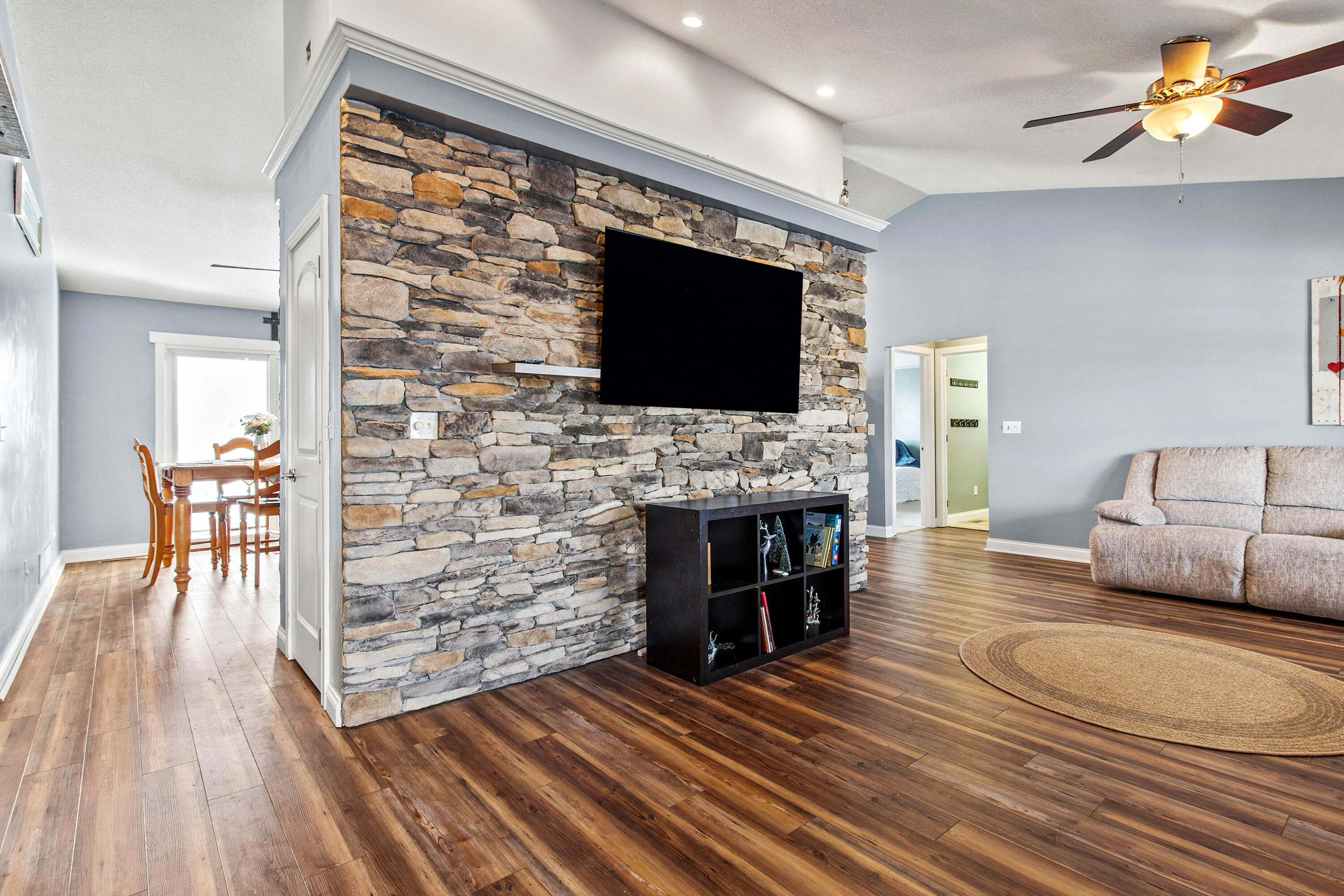 110 Parkview Drive, Jackson Center, Ohio 45334