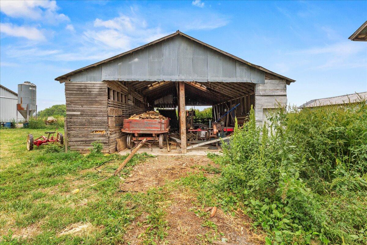 3002 Township Rd 247, De Graff, Ohio 43318