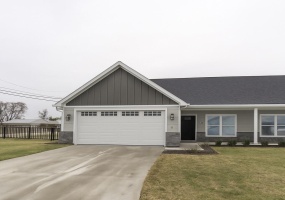 1756 Creekside Court, Sidney, Ohio 45365, 3 Bedrooms Bedrooms, ,2 BathroomsBathrooms,Residential,For Sale,Creekside,1042897
