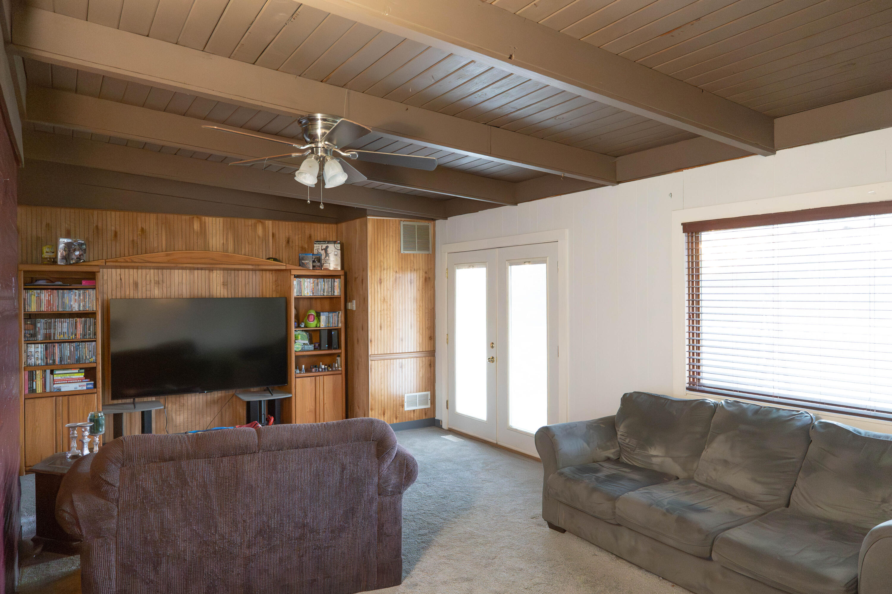 2553 Derr Road, Springfield, Ohio 45503