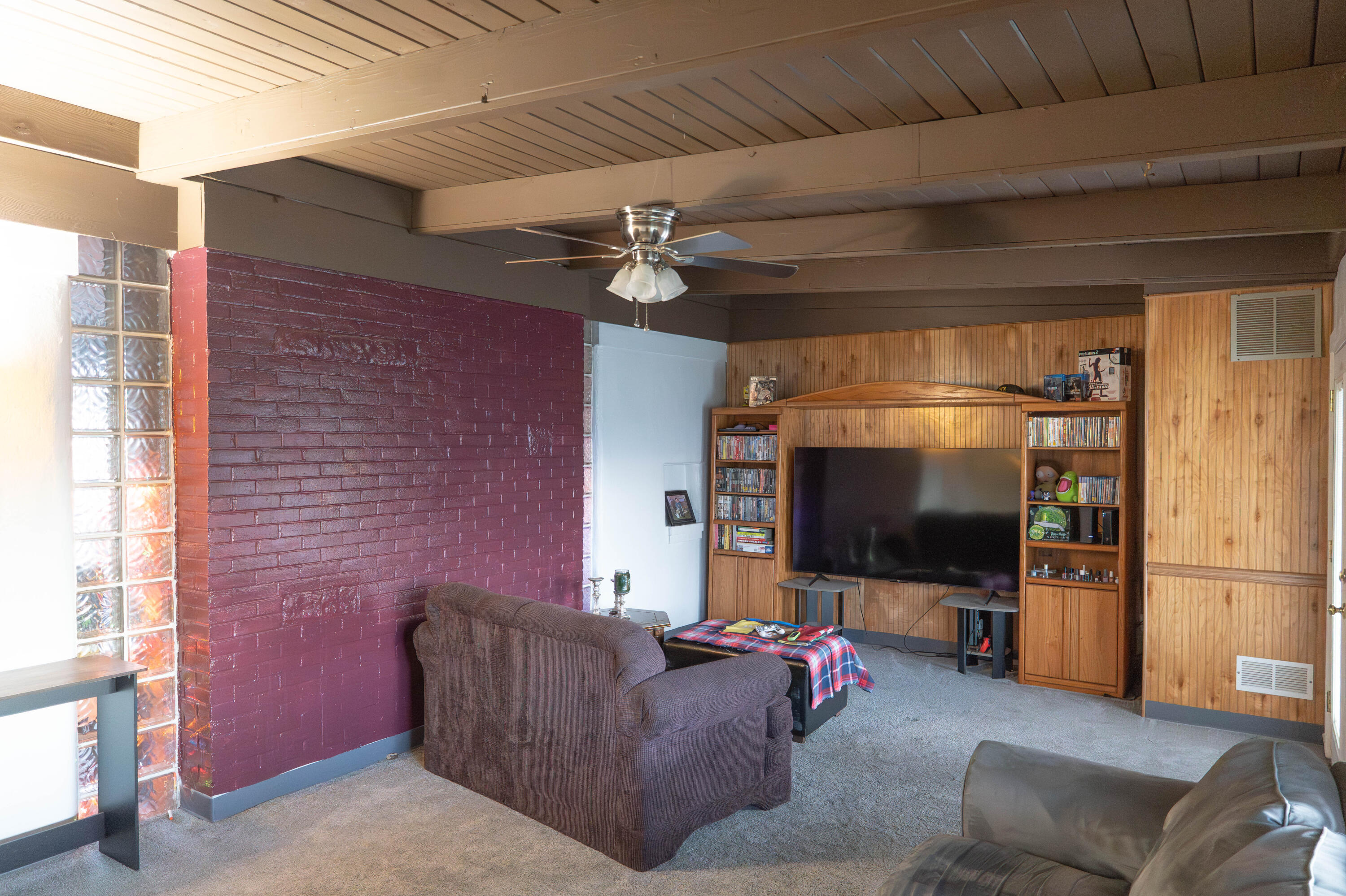 2553 Derr Road, Springfield, Ohio 45503