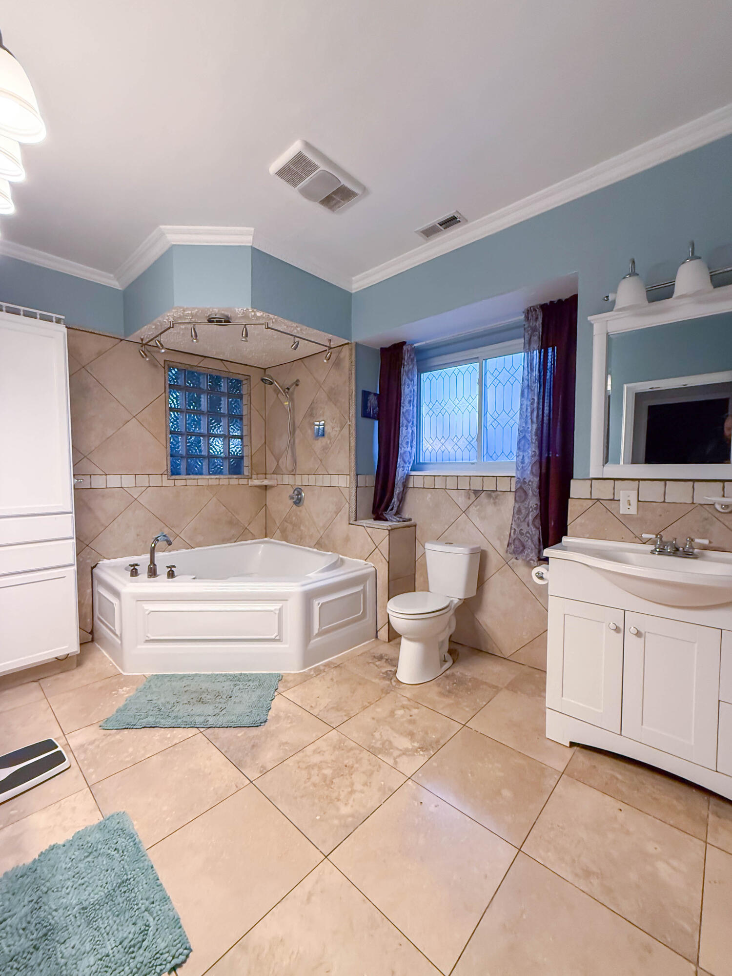 2553 Derr Road, Springfield, Ohio 45503