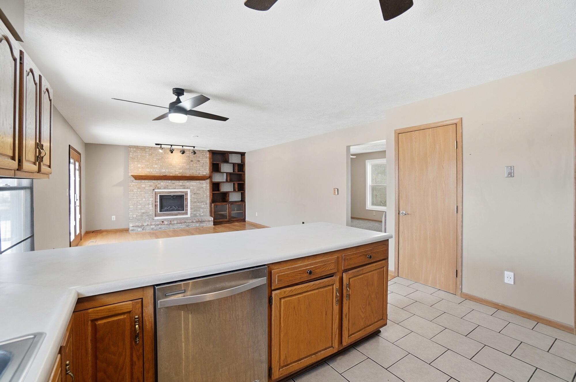 18544 Santa Fe Line Road, Waynesfield, Ohio 45896