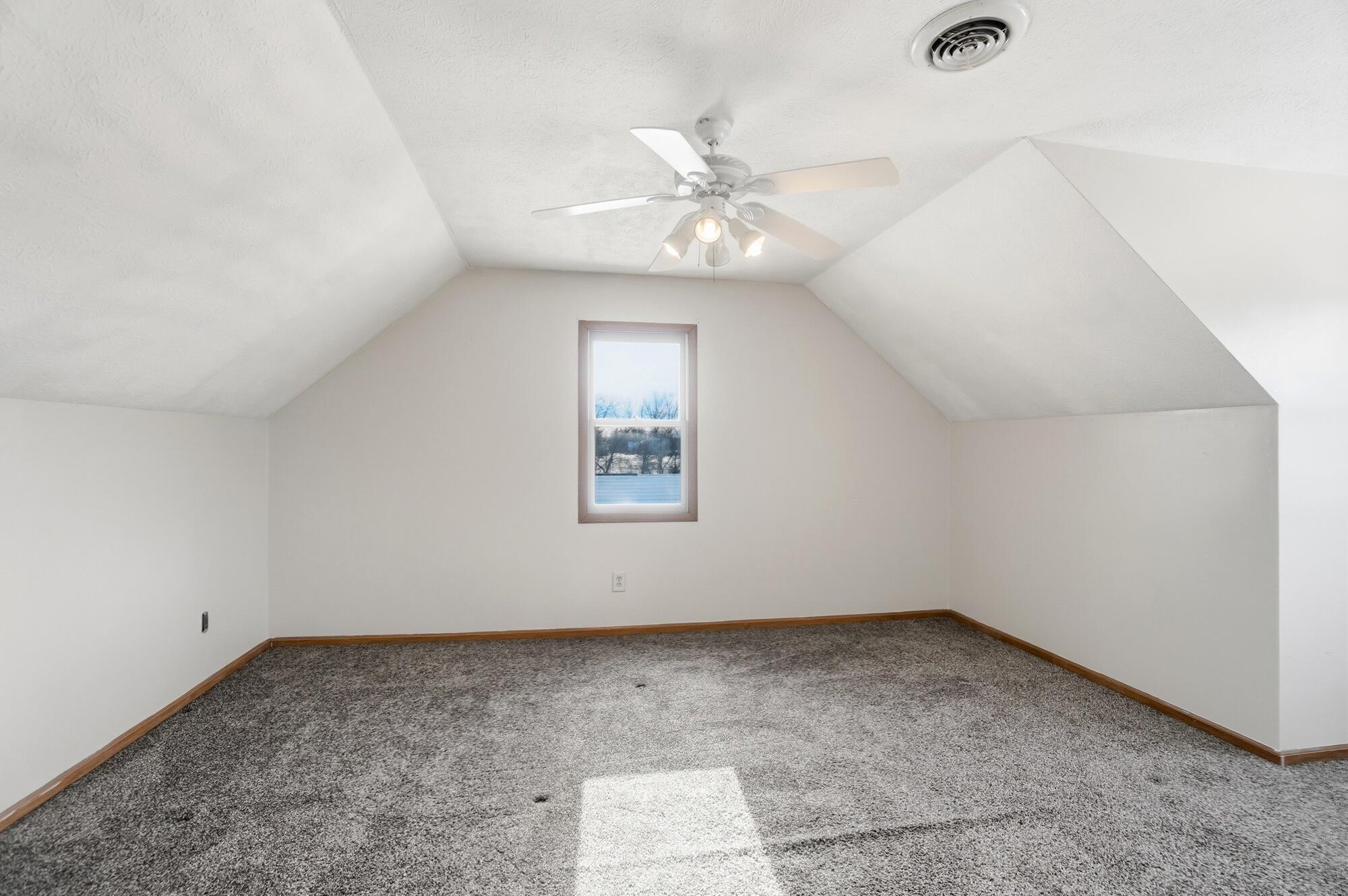 18544 Santa Fe Line Road, Waynesfield, Ohio 45896