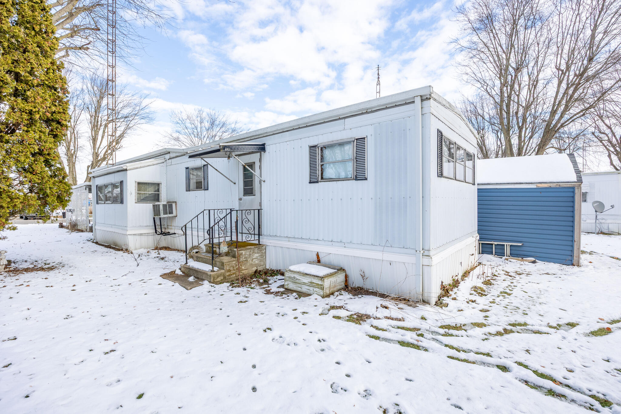 11020 Oak Circle, Lakeview, Ohio 43331