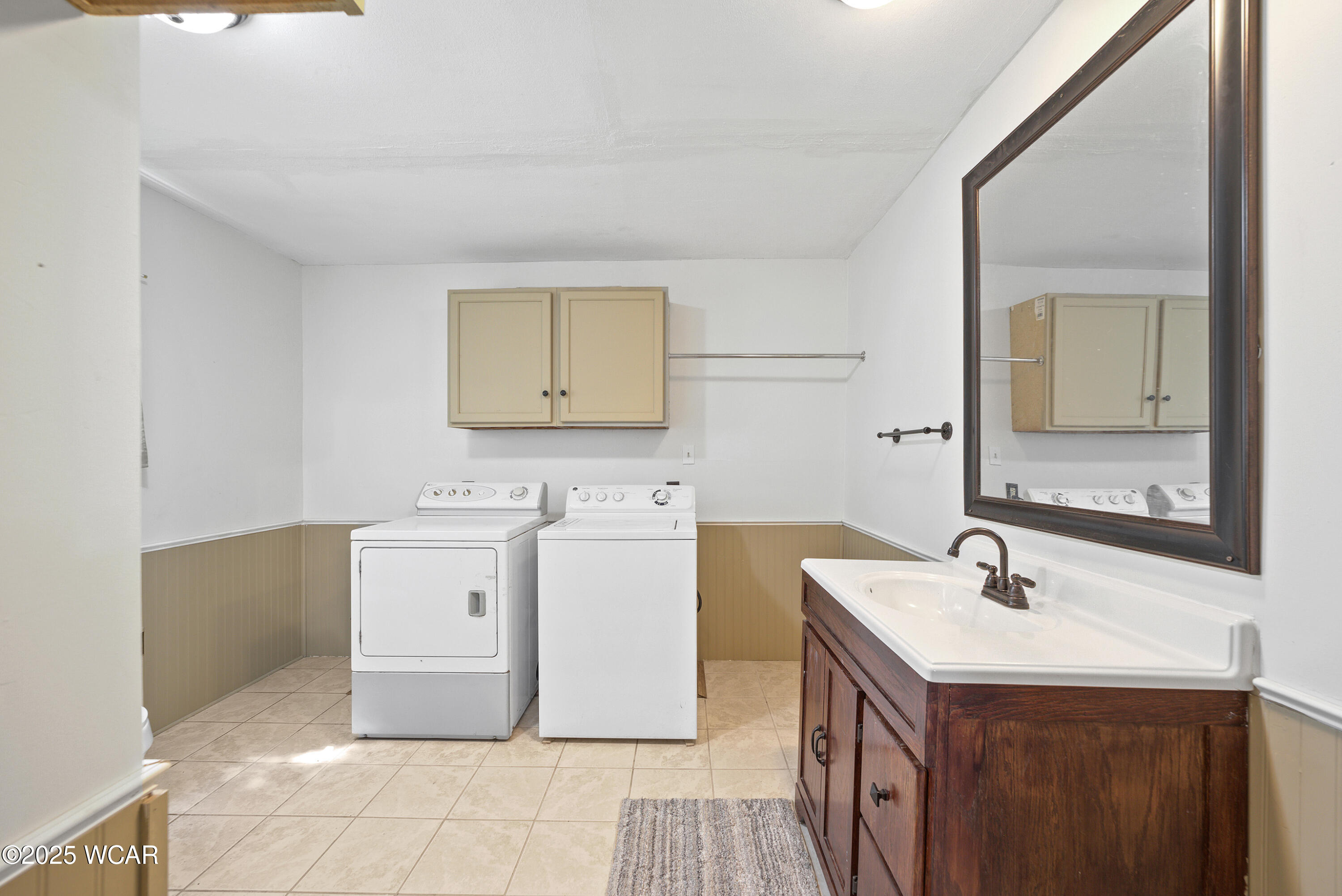 222 Grove Street, Bluffton, Ohio