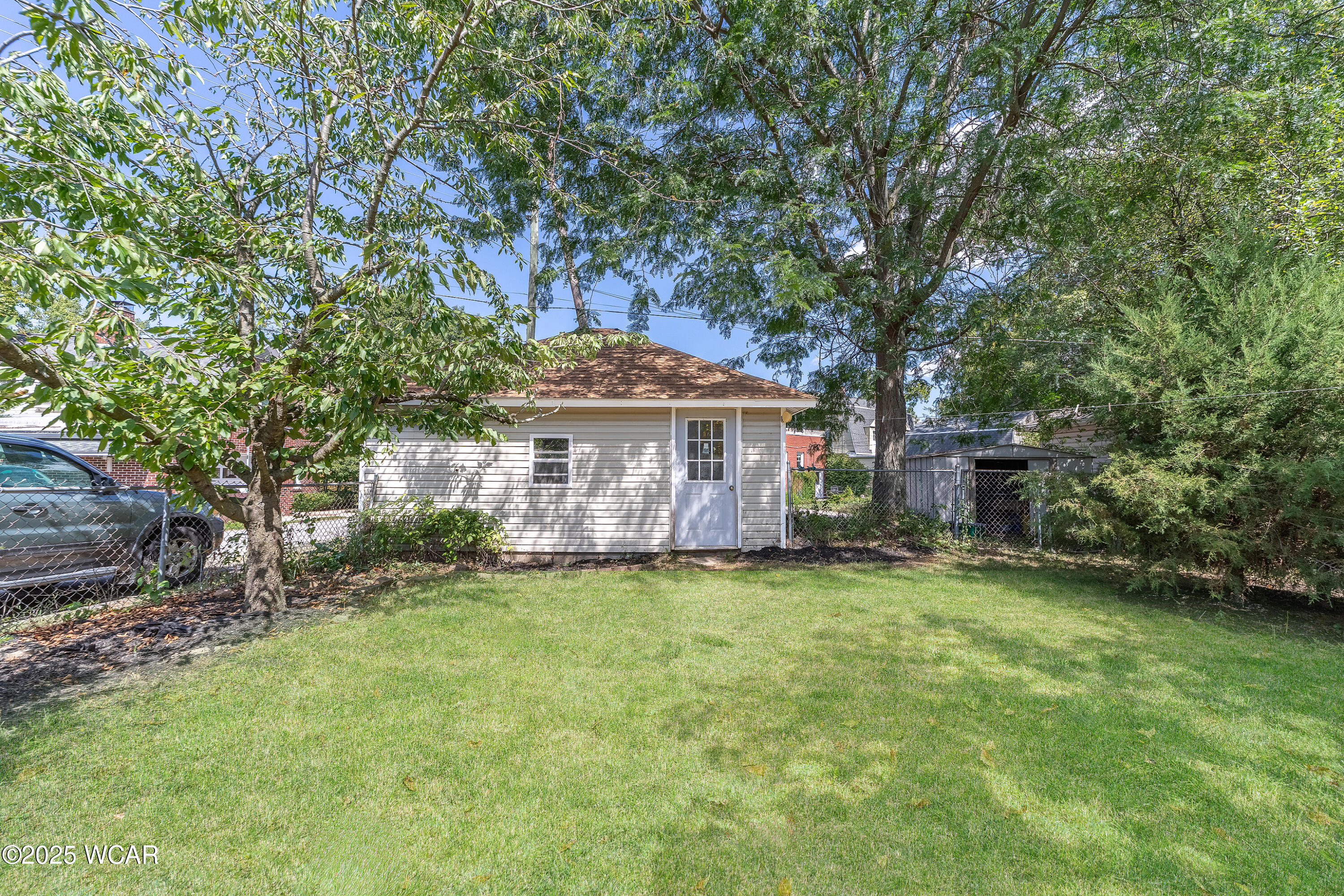 222 Grove Street, Bluffton, Ohio