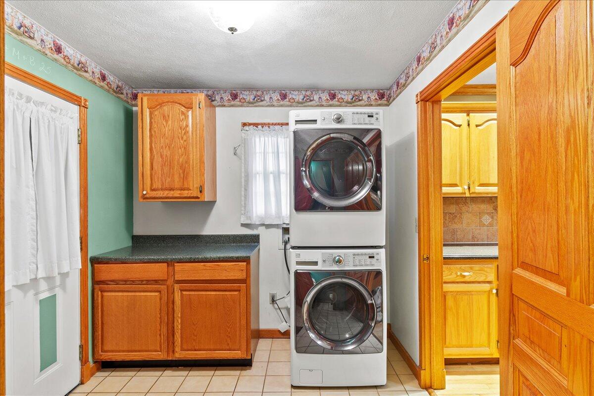 2294 Short Cut Road, Urbana, Ohio 43078