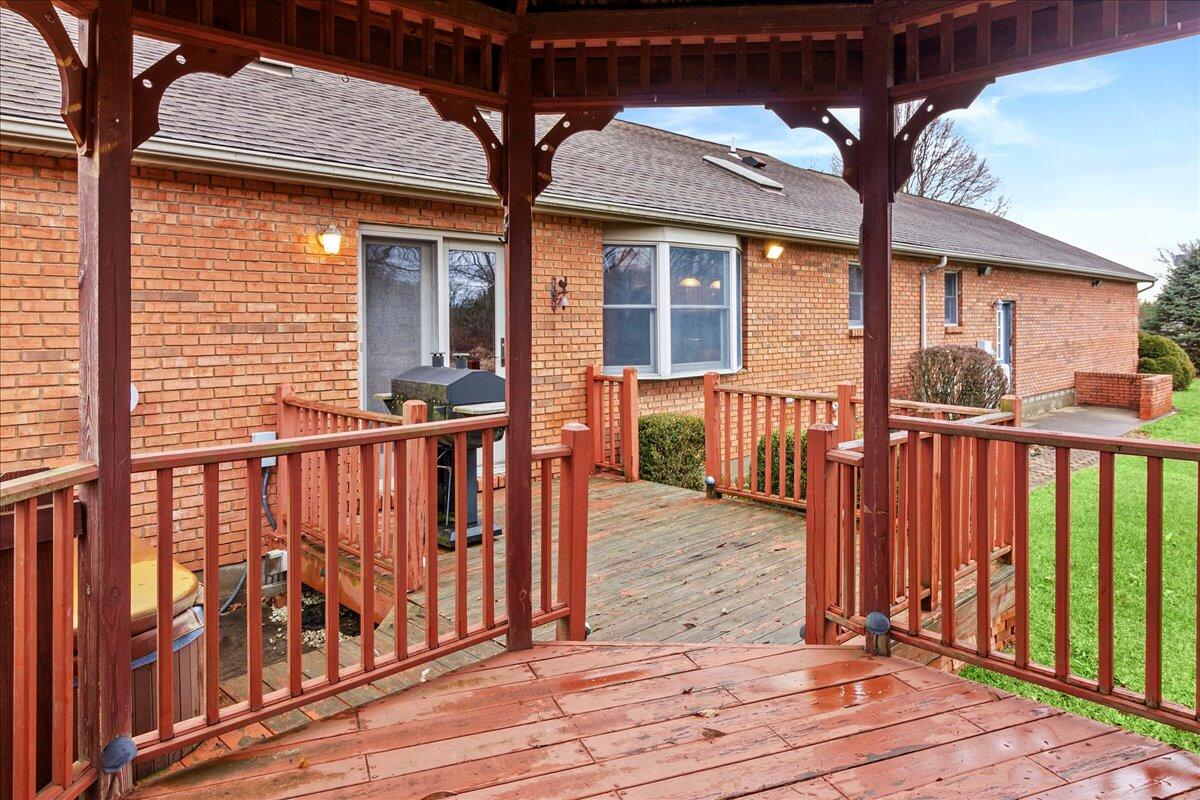 2294 Short Cut Road, Urbana, Ohio 43078