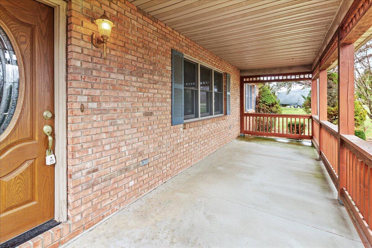 2294 Short Cut Road, Urbana, Ohio 43078