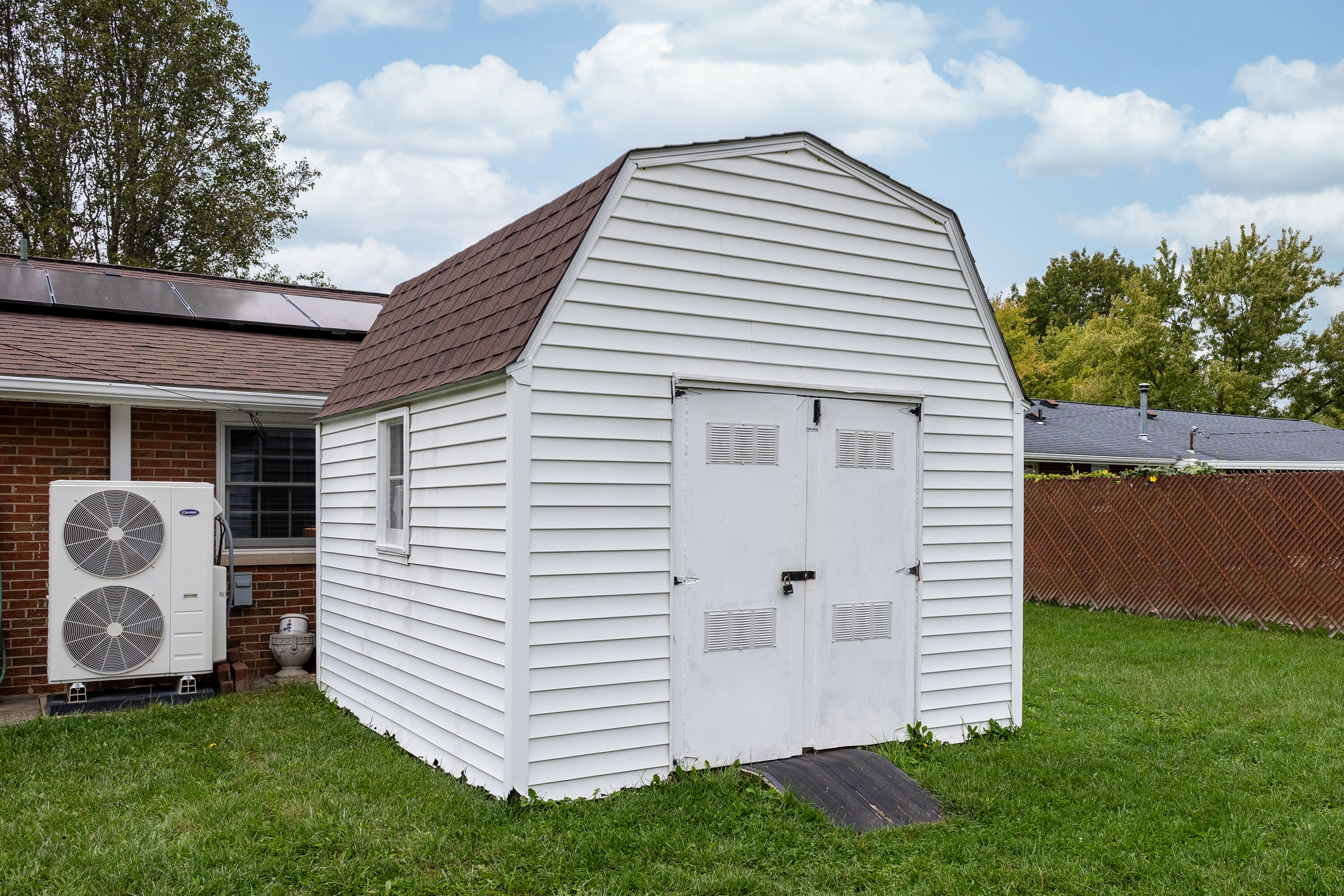 6624 Stranwood Drive, Englewood, Ohio 45322