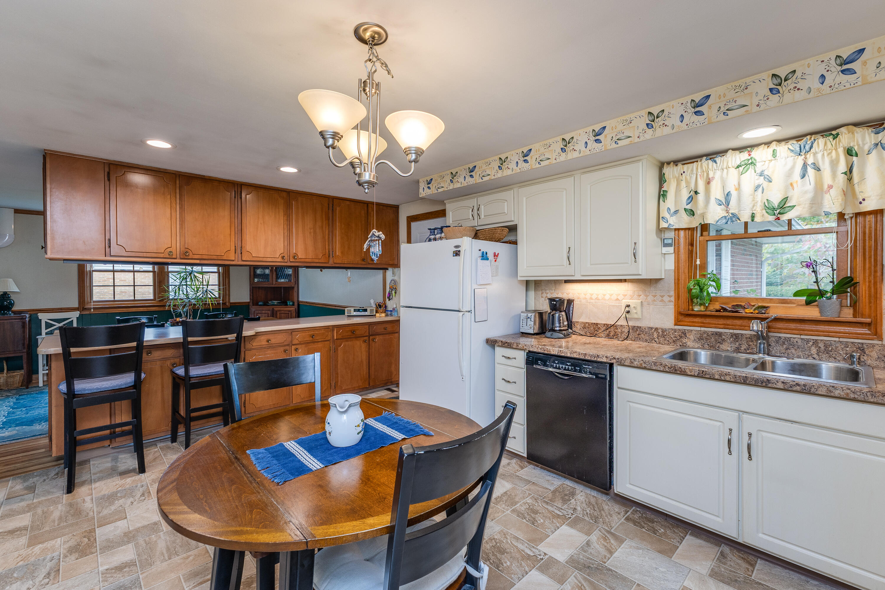 6624 Stranwood Drive, Englewood, Ohio 45322