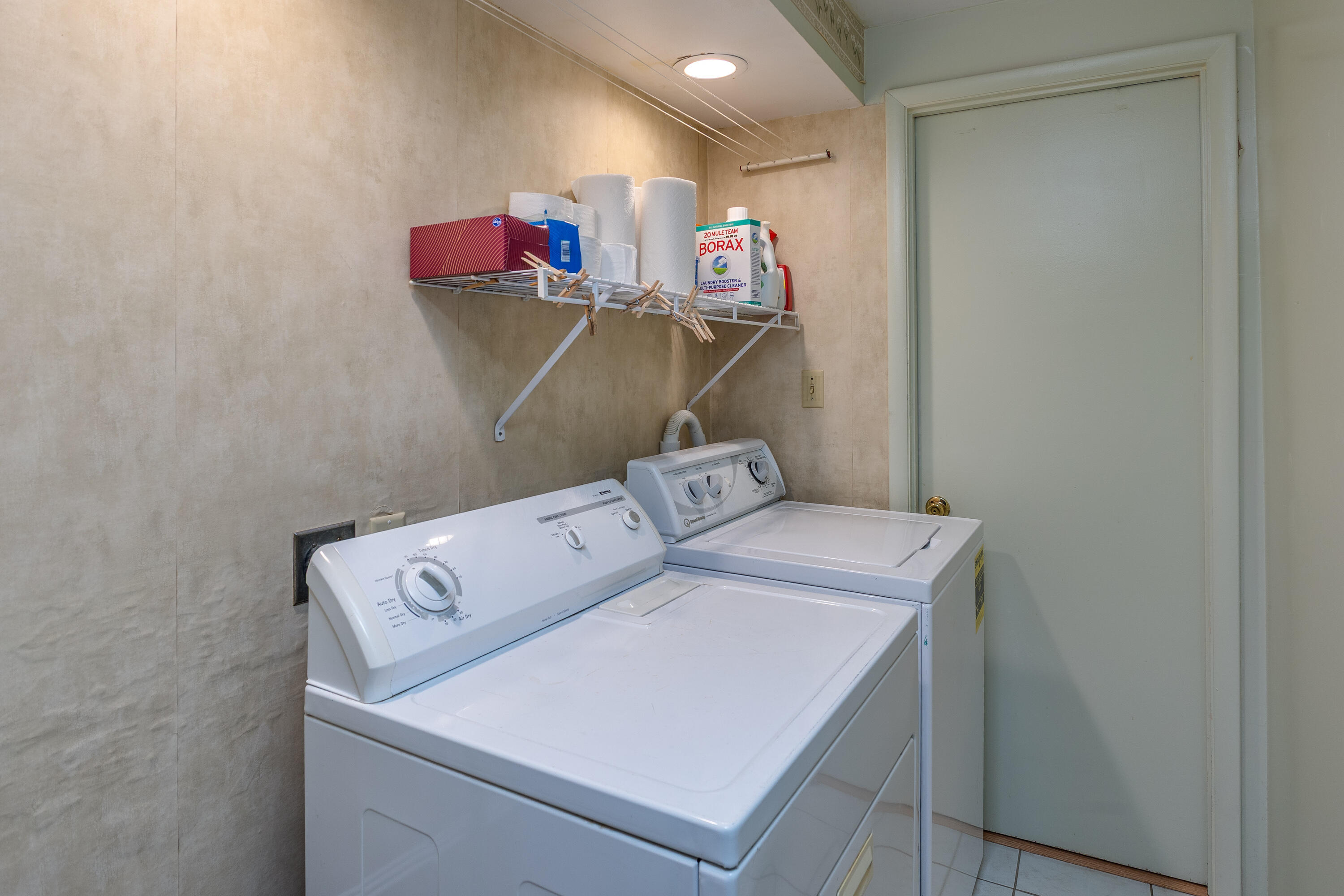 6624 Stranwood Drive, Englewood, Ohio 45322