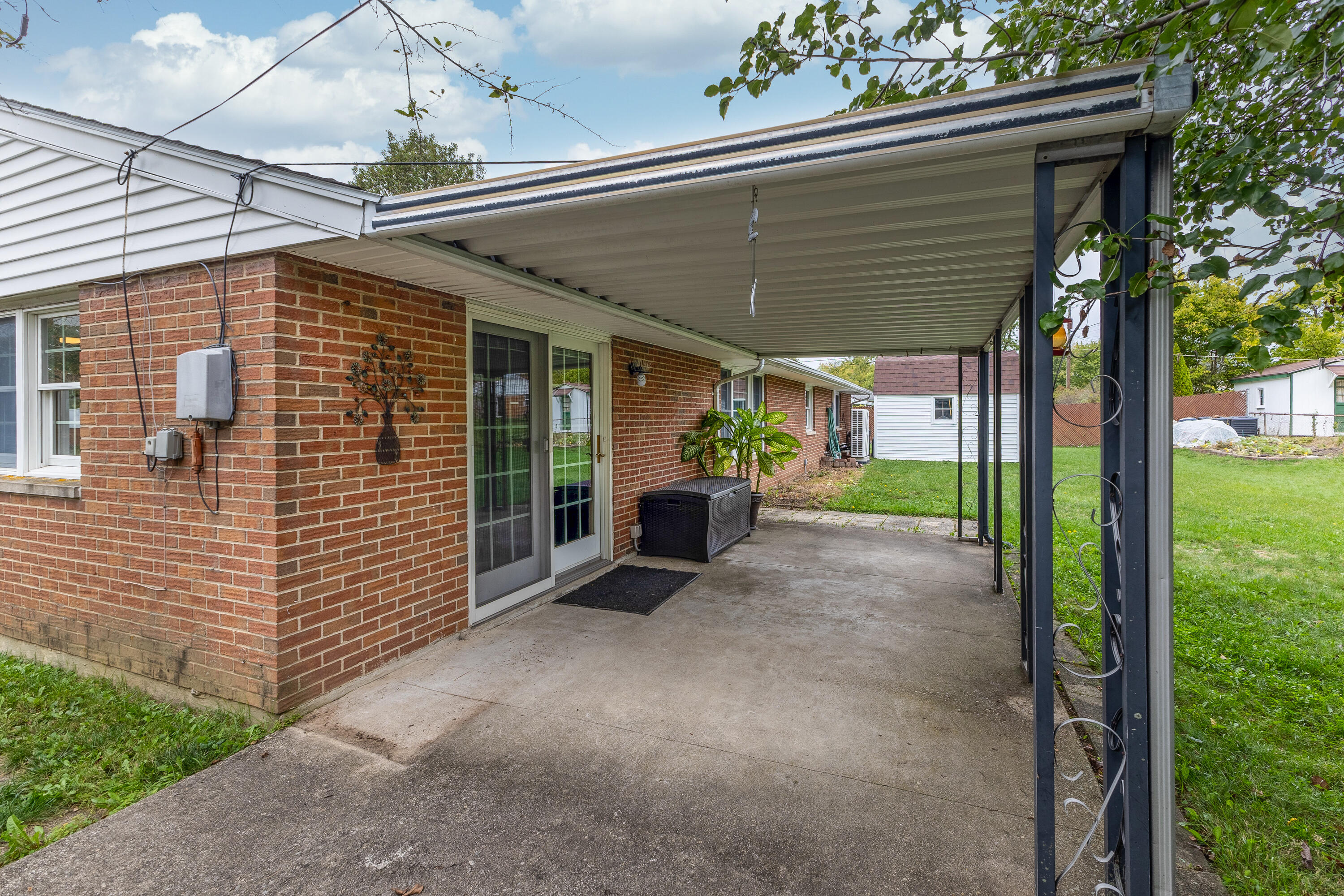 6624 Stranwood Drive, Englewood, Ohio 45322