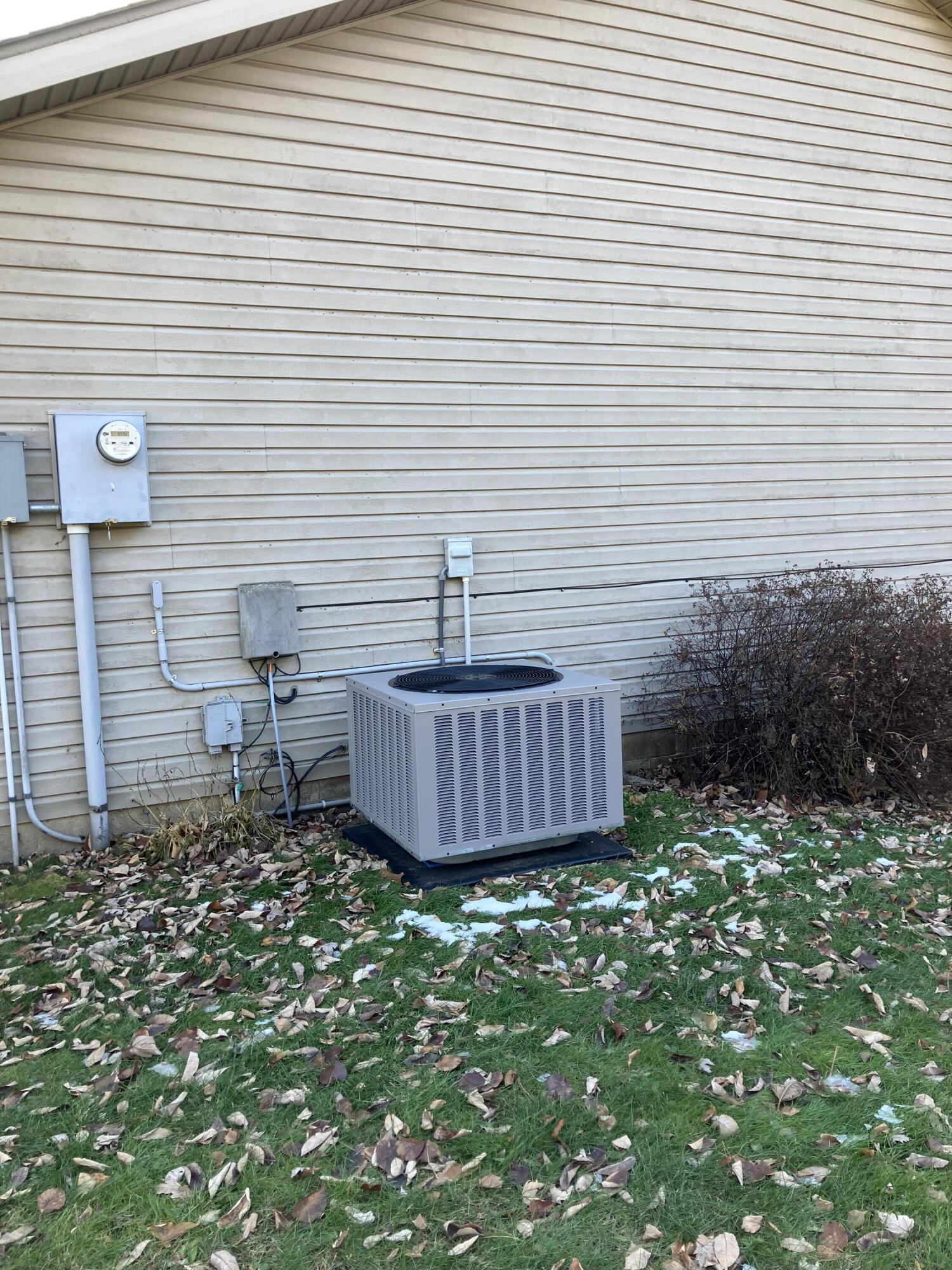 309 Grant Street, Christiansburg, Ohio 45389