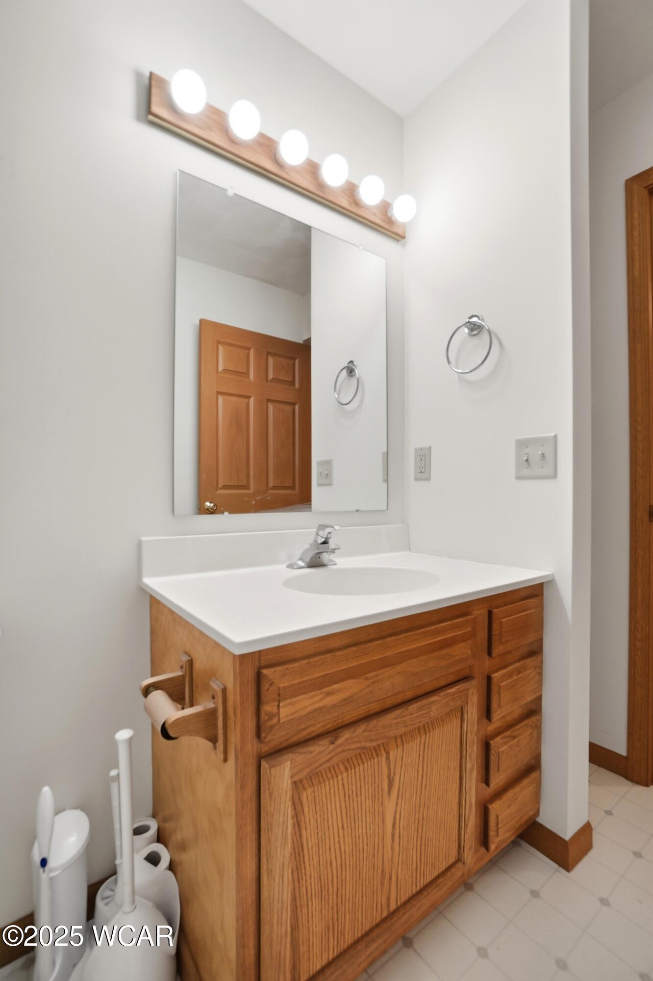 123 Eagles Point, Lima, Ohio