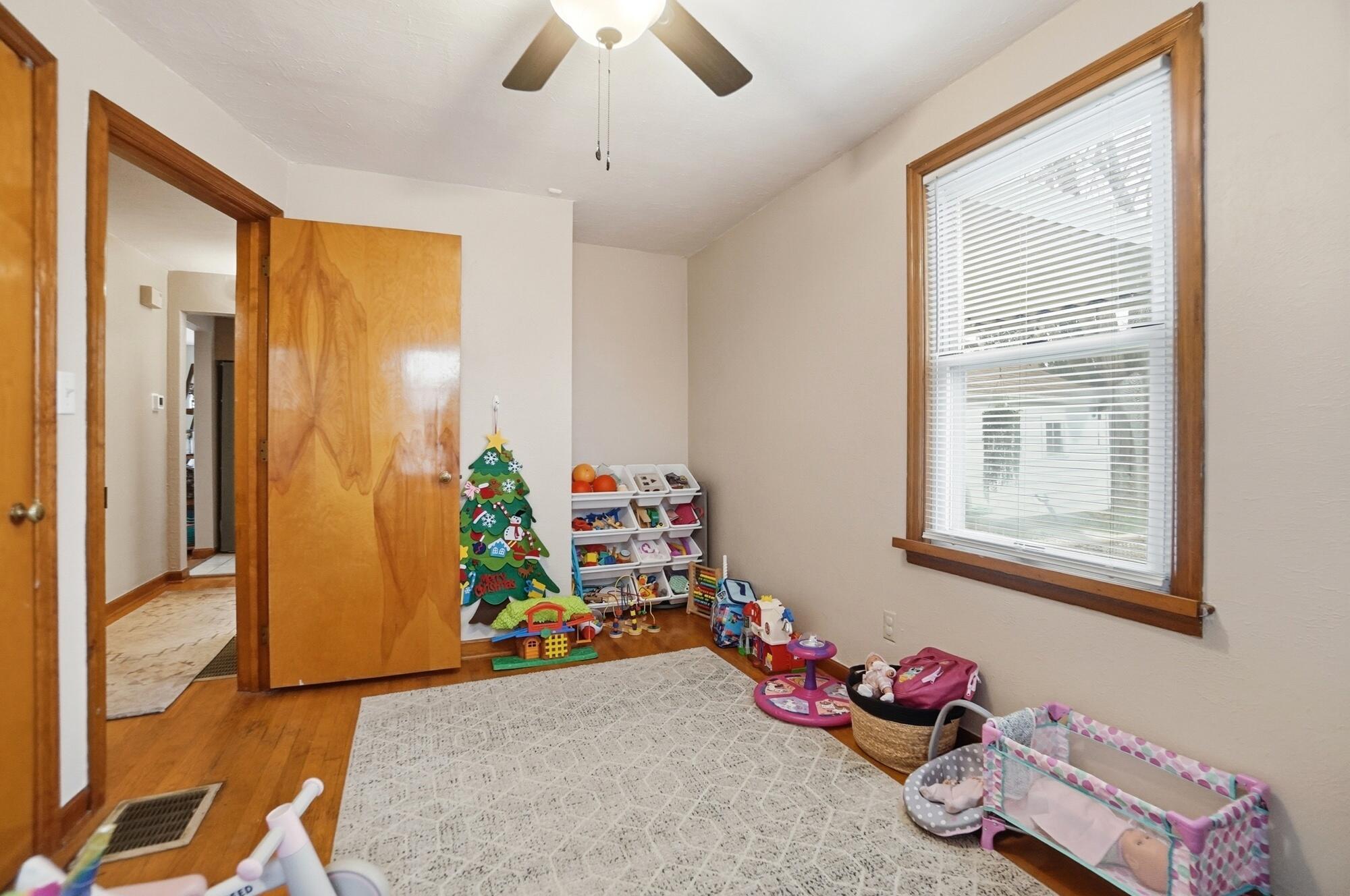 1512 Amherst Road, Springfield, Ohio 45504