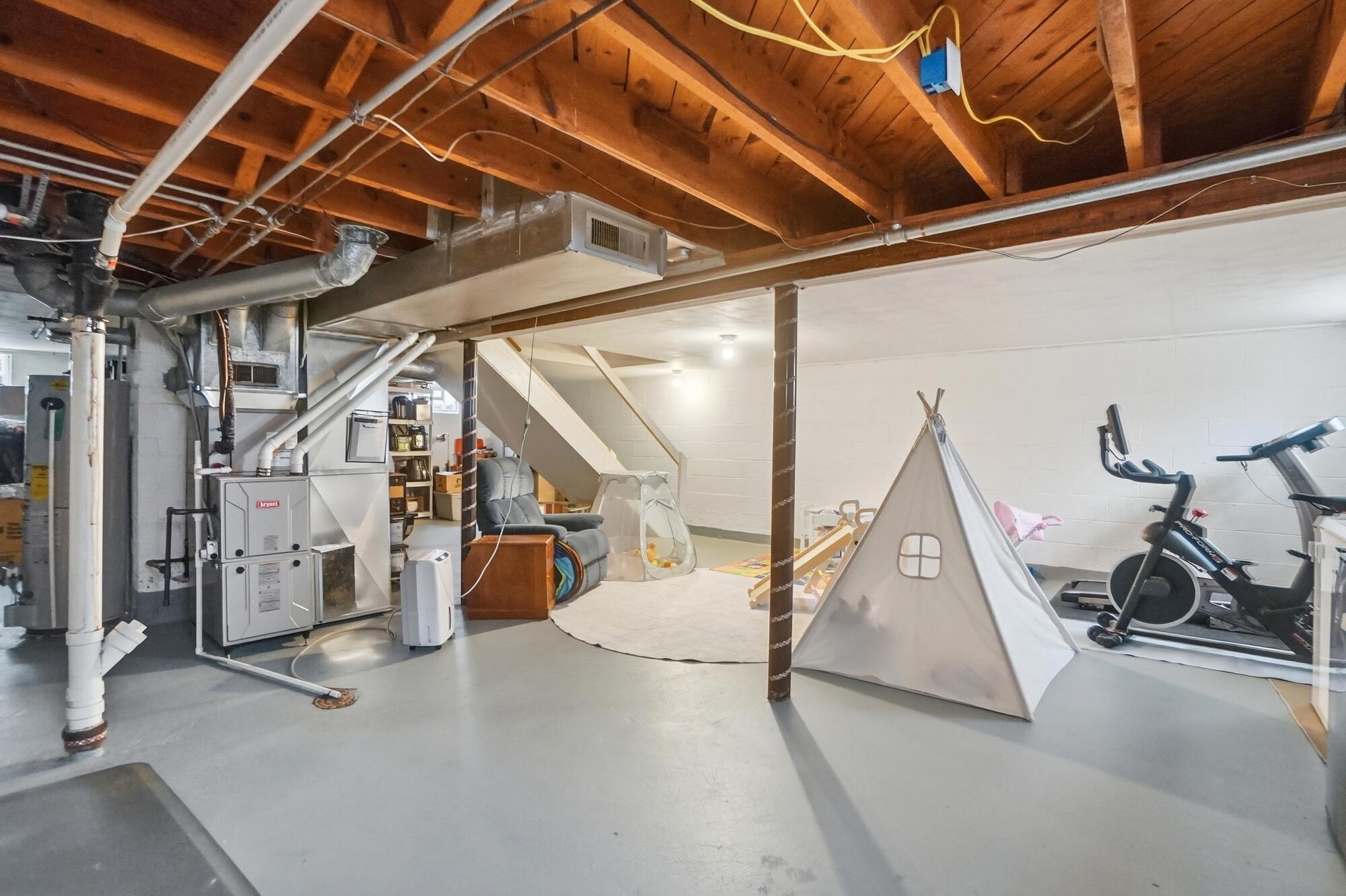 1512 Amherst Road, Springfield, Ohio 45504