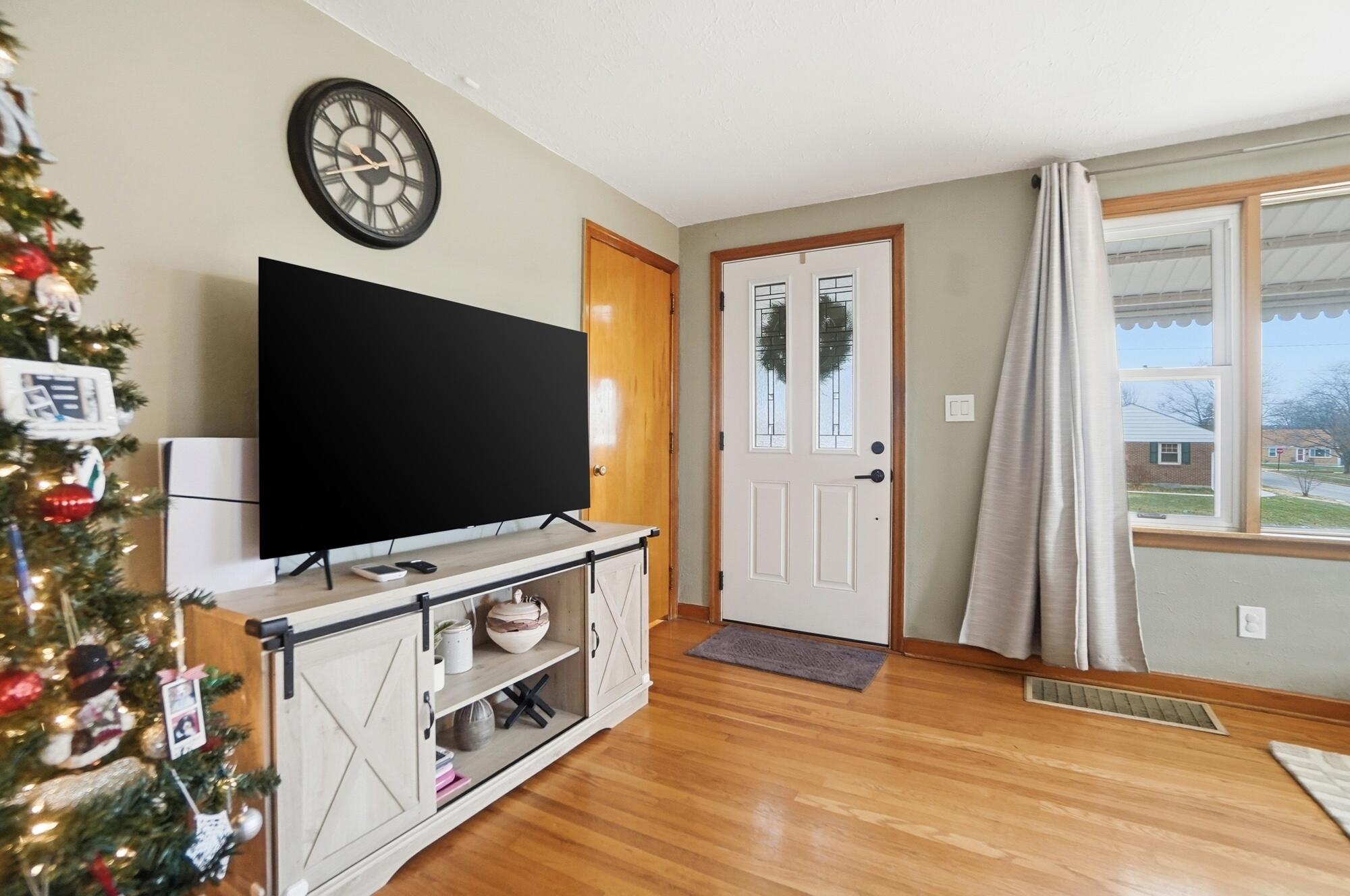 1512 Amherst Road, Springfield, Ohio 45504