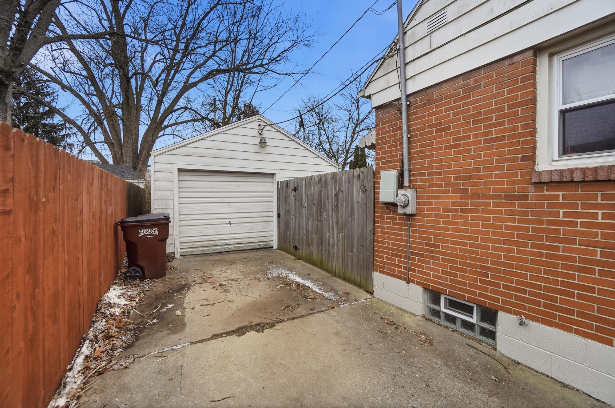 1512 Amherst Road, Springfield, Ohio 45504