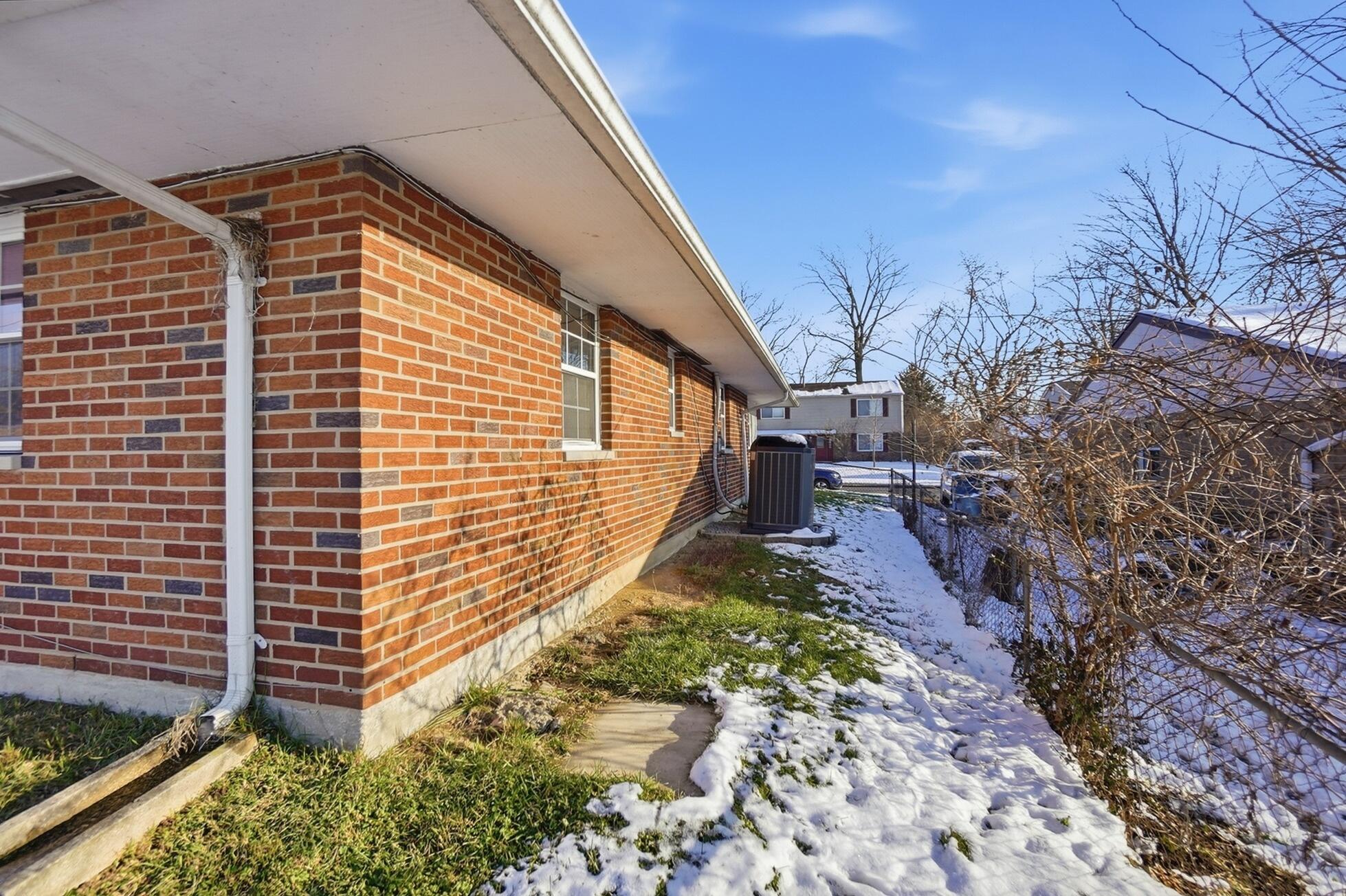 6033 Leycross Drive, Dayton, Ohio 45424