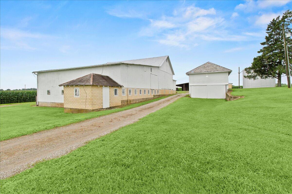 7650 Calland Road, West Liberty, Ohio 43357