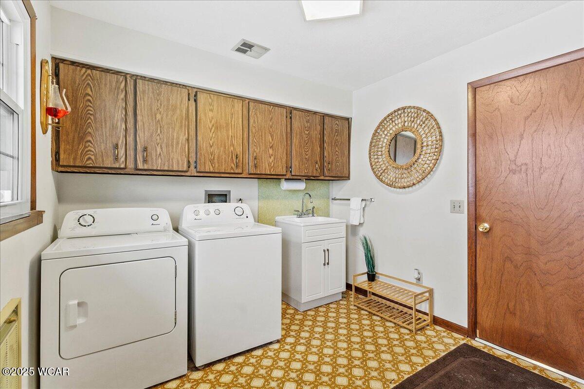 25376 Fairmount Road, Waynesfield, Ohio