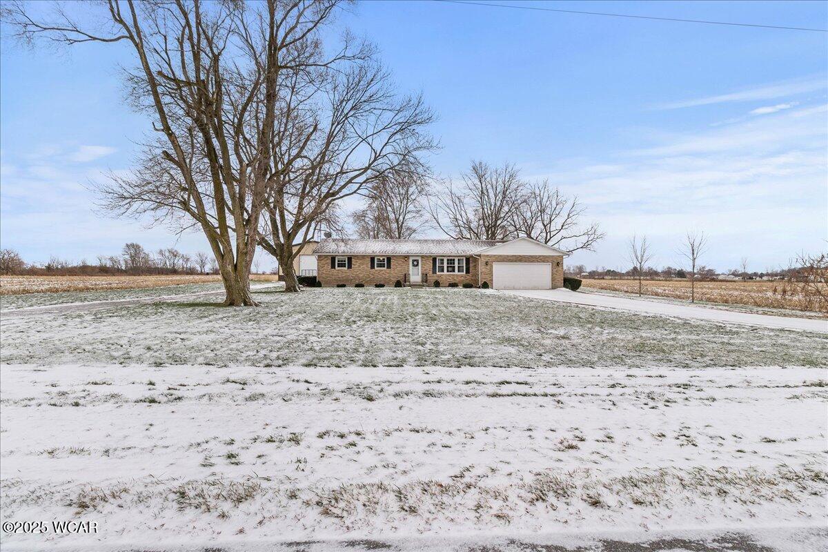 25376 Fairmount Road, Waynesfield, Ohio