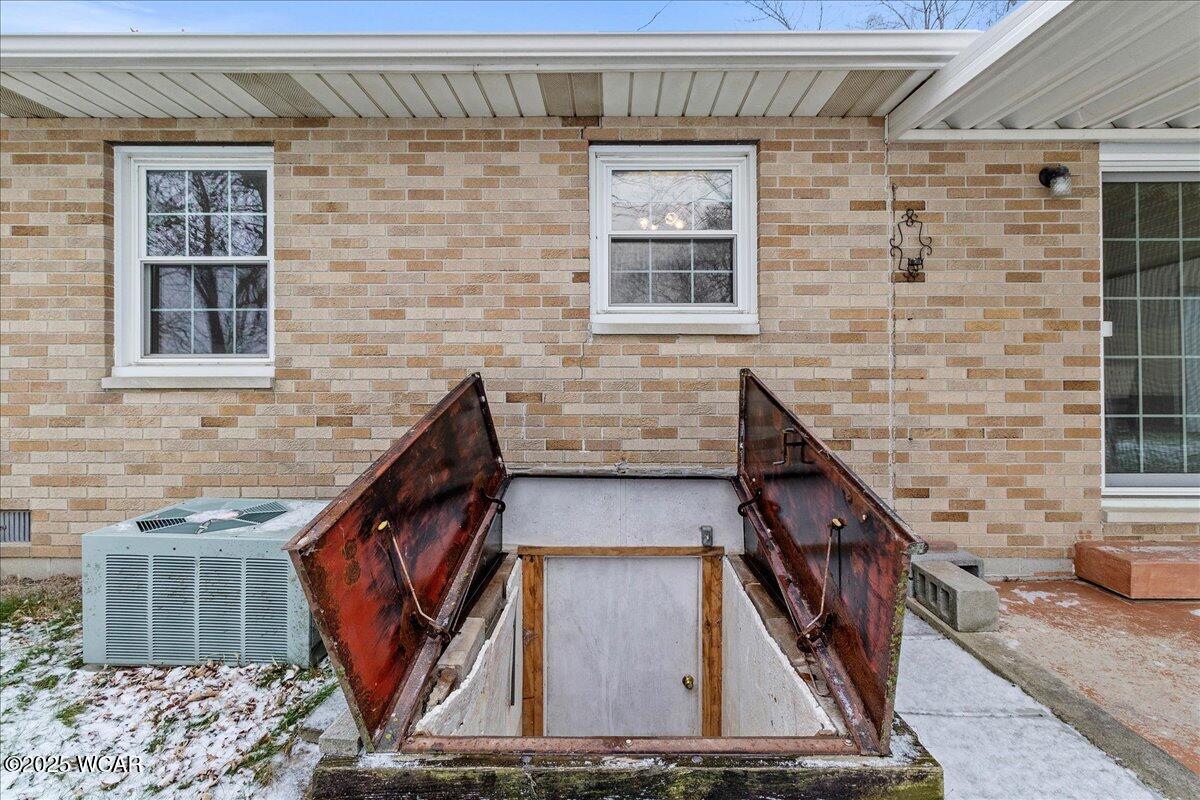 25376 Fairmount Road, Waynesfield, Ohio