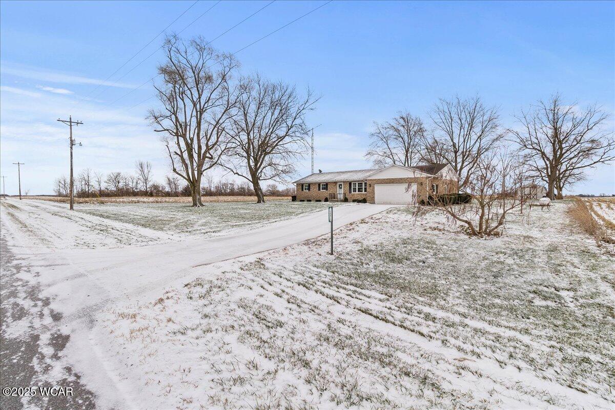 25376 Fairmount Road, Waynesfield, Ohio