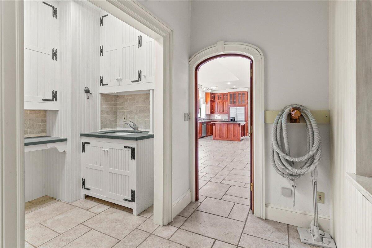 4560 Everett Road, Urbana, Ohio 43078