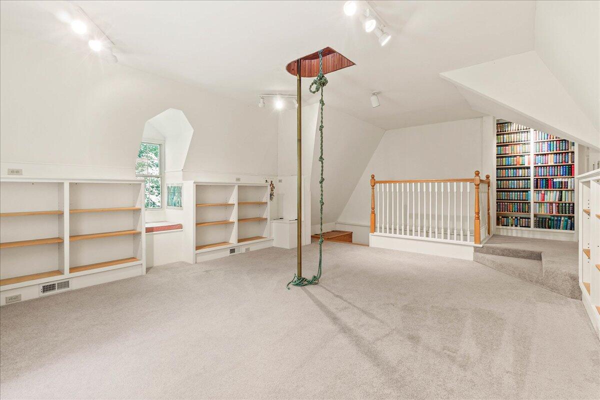 4560 Everett Road, Urbana, Ohio 43078