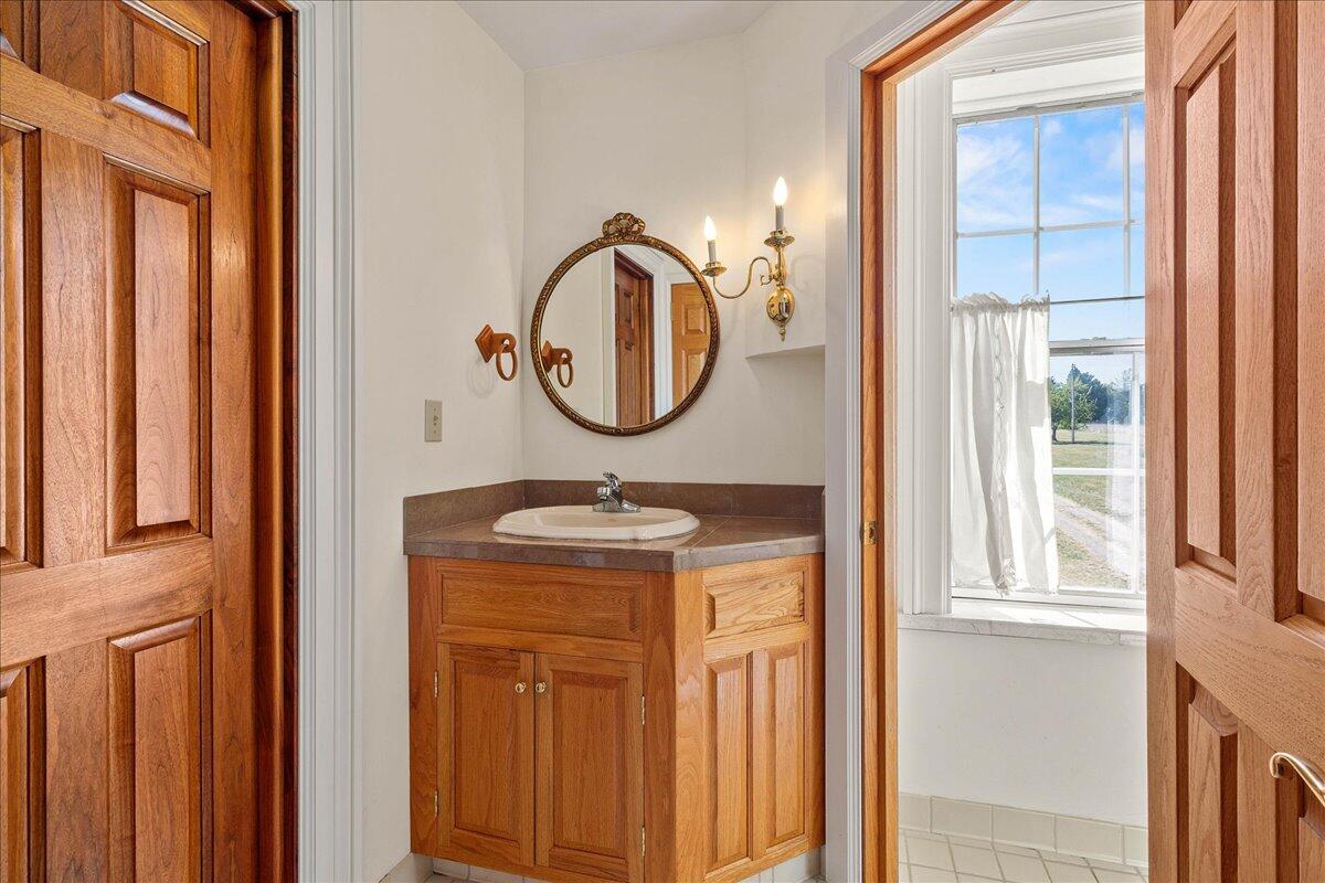 4560 Everett Road, Urbana, Ohio 43078