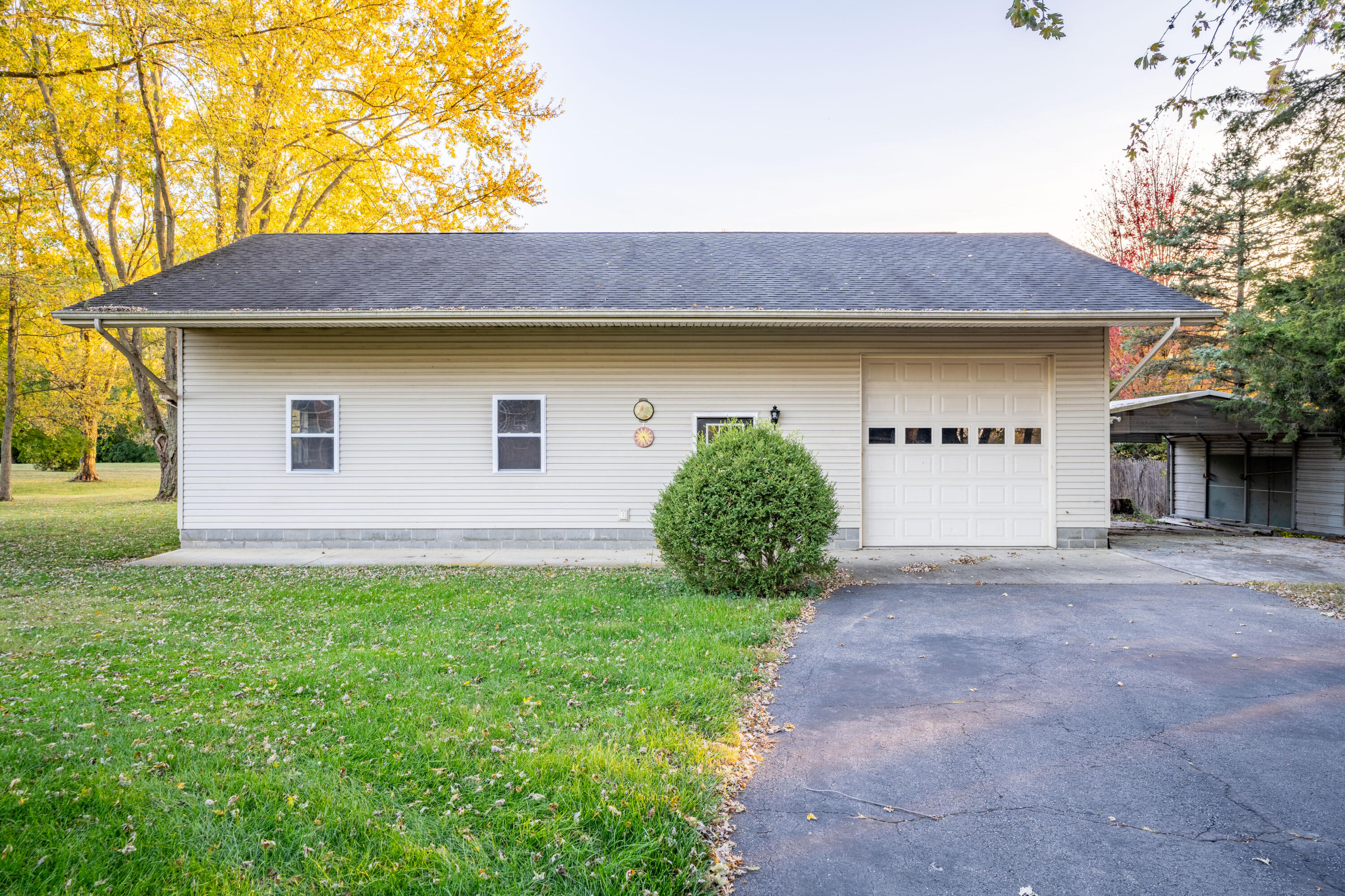 1301 Gearhart, Sidney, Ohio 45365
