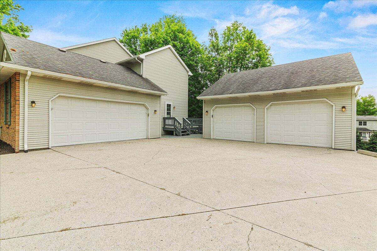 1312 Glenview Circle, Bellefontaine, Ohio 43311