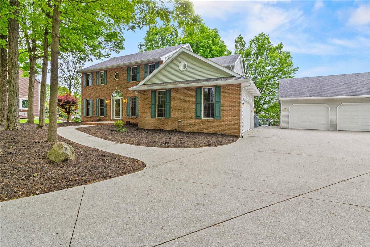 1312 Glenview Circle, Bellefontaine, Ohio 43311