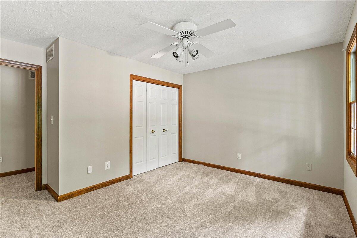 1312 Glenview Circle, Bellefontaine, Ohio 43311