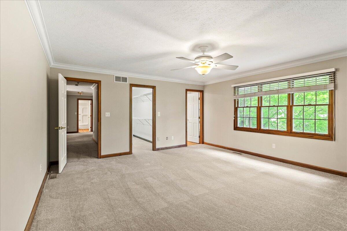 1312 Glenview Circle, Bellefontaine, Ohio 43311