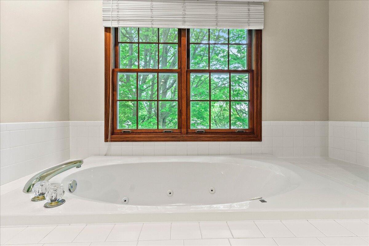 1312 Glenview Circle, Bellefontaine, Ohio 43311