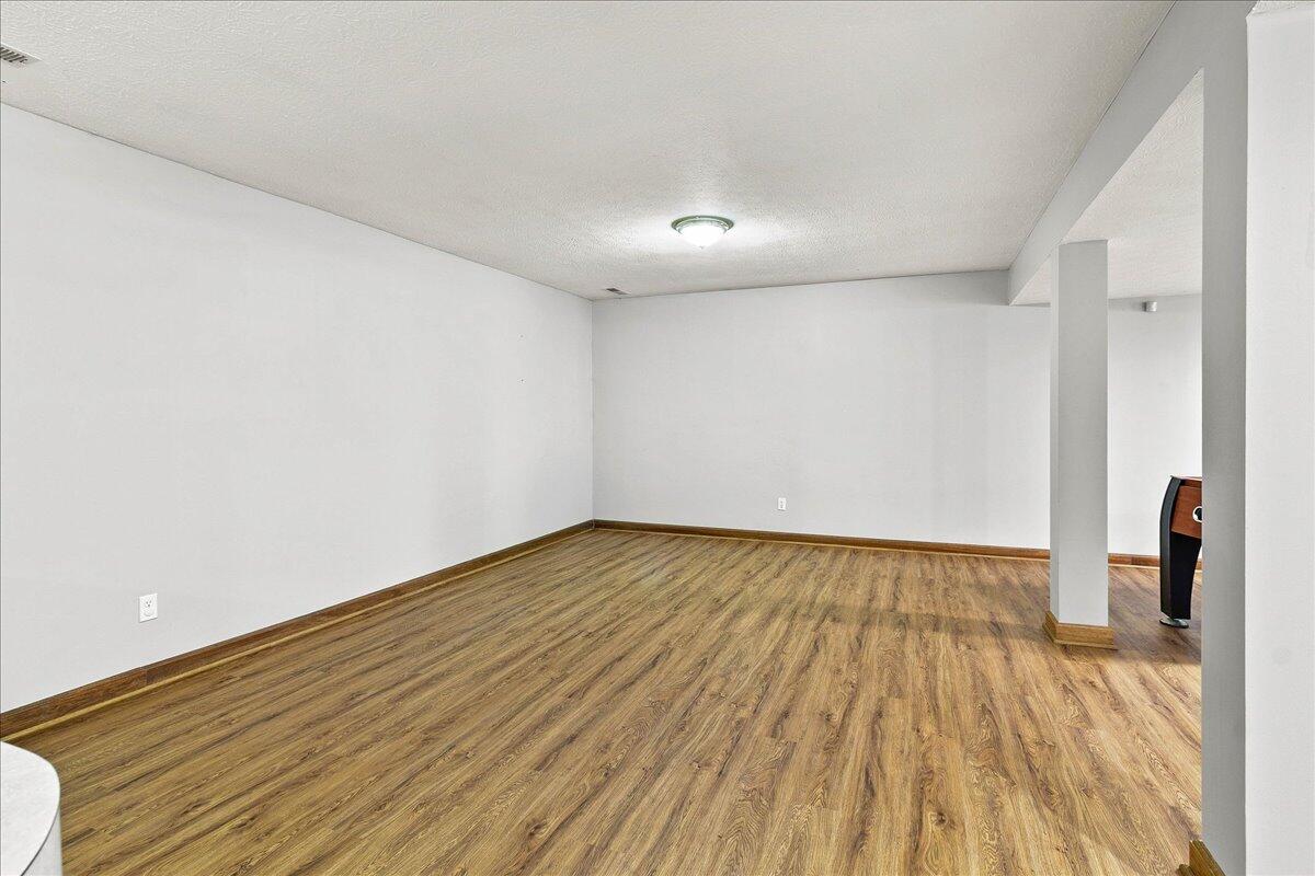 1312 Glenview Circle, Bellefontaine, Ohio 43311